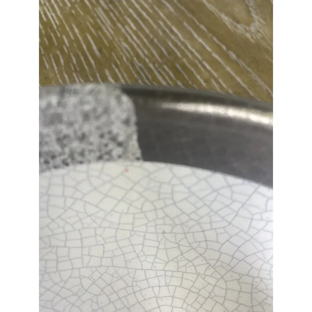 Michael Wainwright Art Pottery Ceramic Bowl Platinum‎ Crackle Ivory Gray